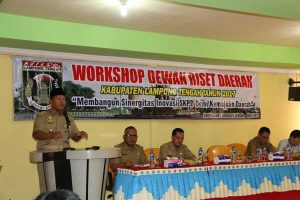 Mustafa-buka-Workshop-Dewan-Riset-Daerah-Kabupaten-Lampung-Tengah-2017-di-Bandiklatda-Kotagajah