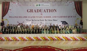Wisuda V SDI